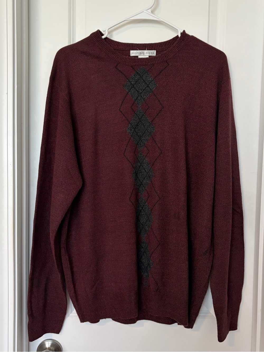 Geoffrey Beene Men’s Maroon Crewneck Sweater with Black Argyle
Size XL